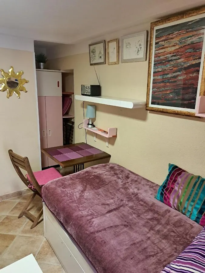 Tomic Apartment Cres 0*,  Croatia